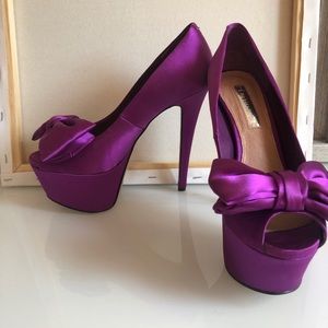 H by Halston Bow Heels